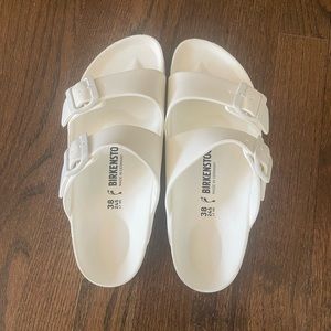 White Birkenstocks Women’s Size 7